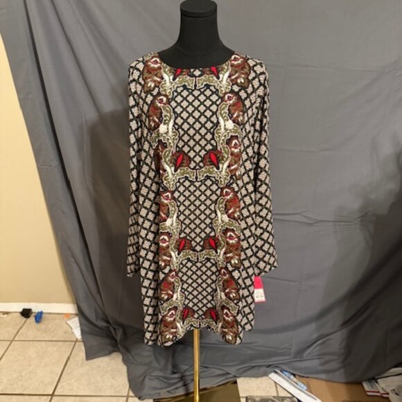 Xhilaration Tops - NWT XHILARATION Tunic Size L